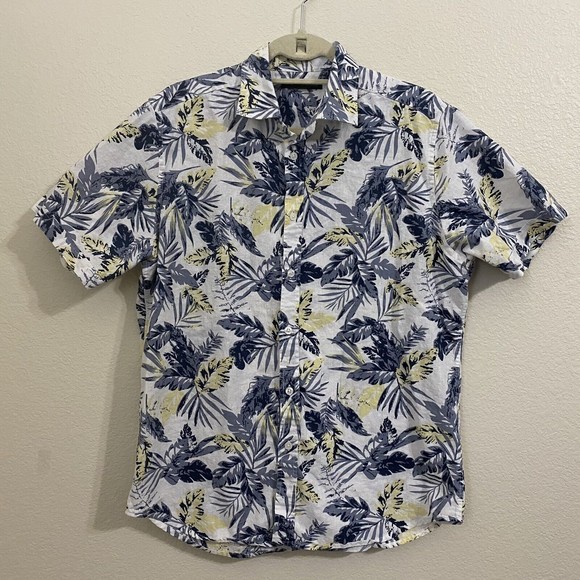 Saks Fifth Avenue Other - Saks Fifth Avenue Mens Shirt Size M Linen Blend Leaves Button Front Short Sleeve
